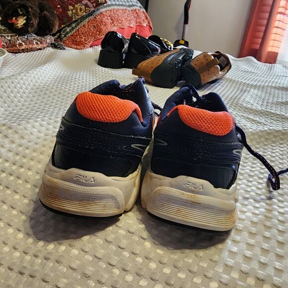FILA EUC WOMEN'S SIZE 8.5 COOLMAX ATHLETIC SNEAKERS SHOES - Picture 2 of 8